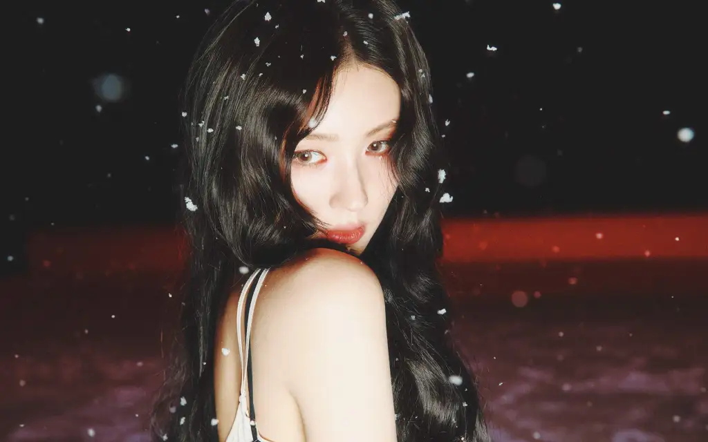 So Much to Love About Miyeon’s "MY, Lover"
