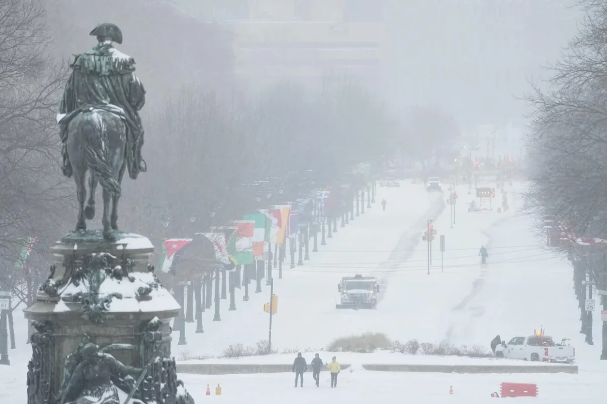 Benjamin Franklin Parkway, Philadelphia via CBS News (Matt Rourke)
